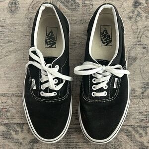 Men’s Black Vans Shoes Sz 9.5